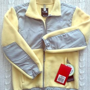 NWT North Face Denali, Girls Size Large